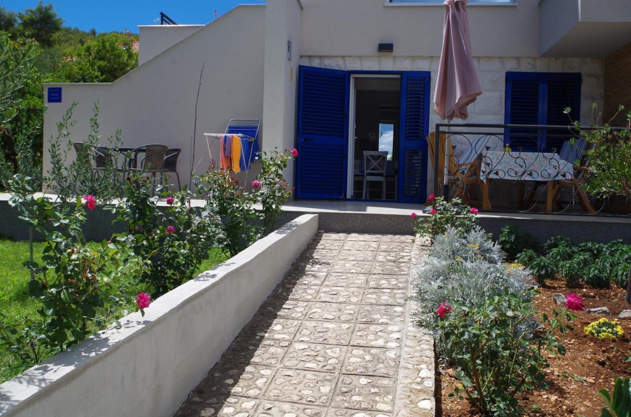 Apartments By The Sea Slatine, Ciovo - 14158 Exterior photo